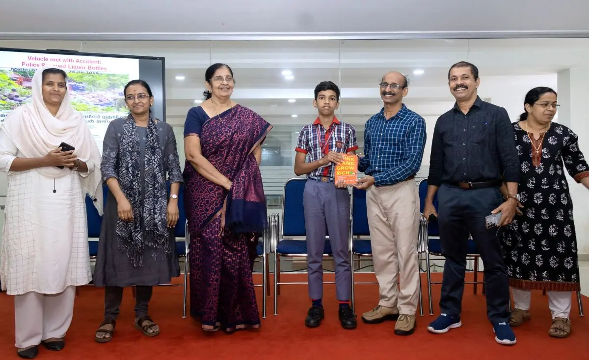 Readers' Club Field Trip Amala Medical College Library Thrissur - Amala Institute of Medical Sciences Library